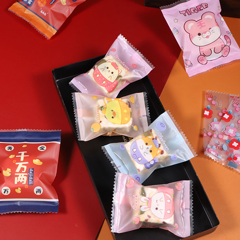AQ Red Frosted Cartoon Chinese - Homemade Food Snacks avis et prix